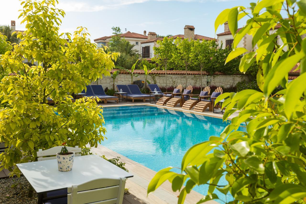 Levin Hotel Alacatı Bagian luar foto