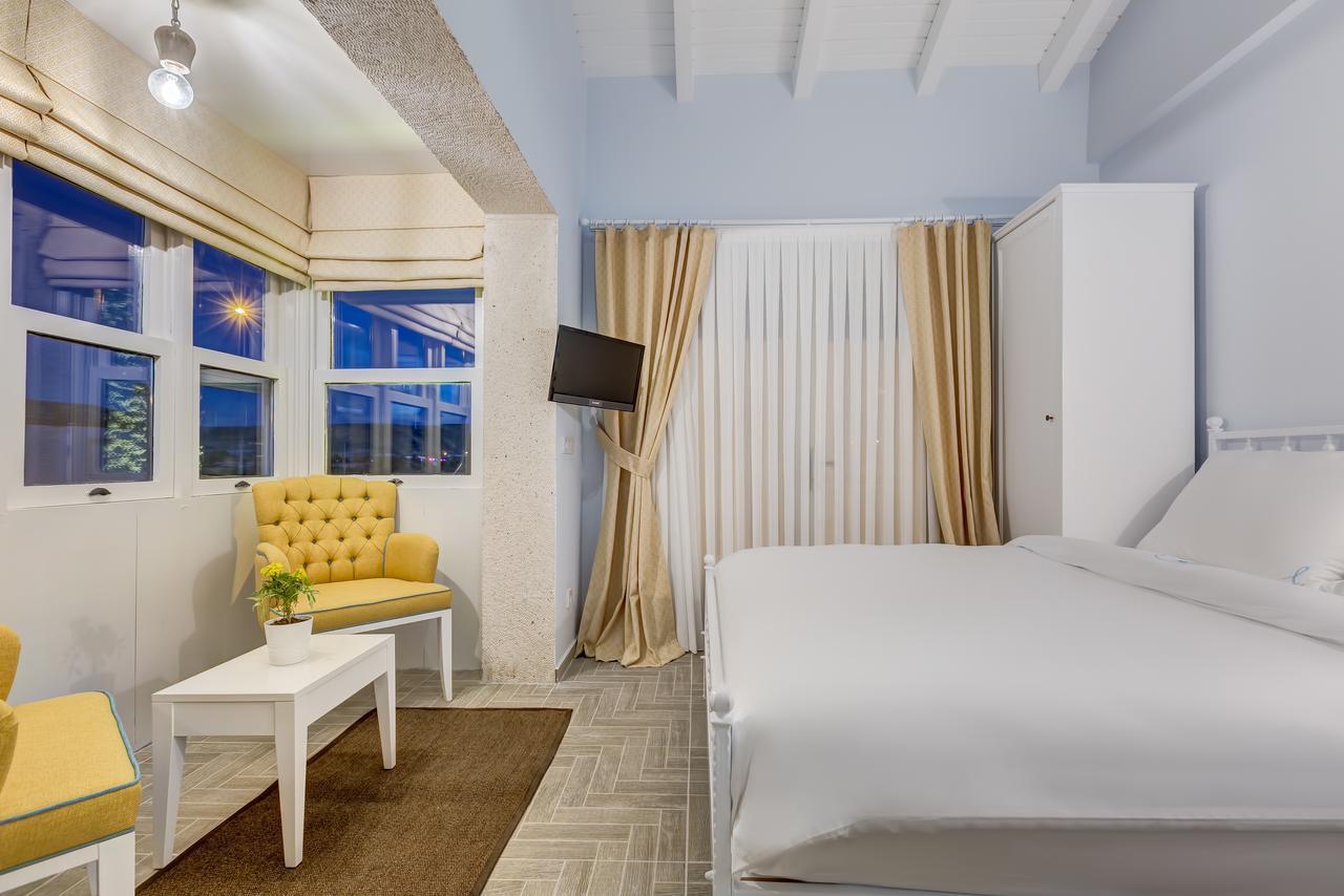 Levin Hotel Alacatı Bagian luar foto