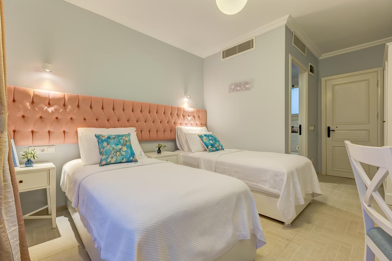 Levin Hotel Alacatı Bagian luar foto