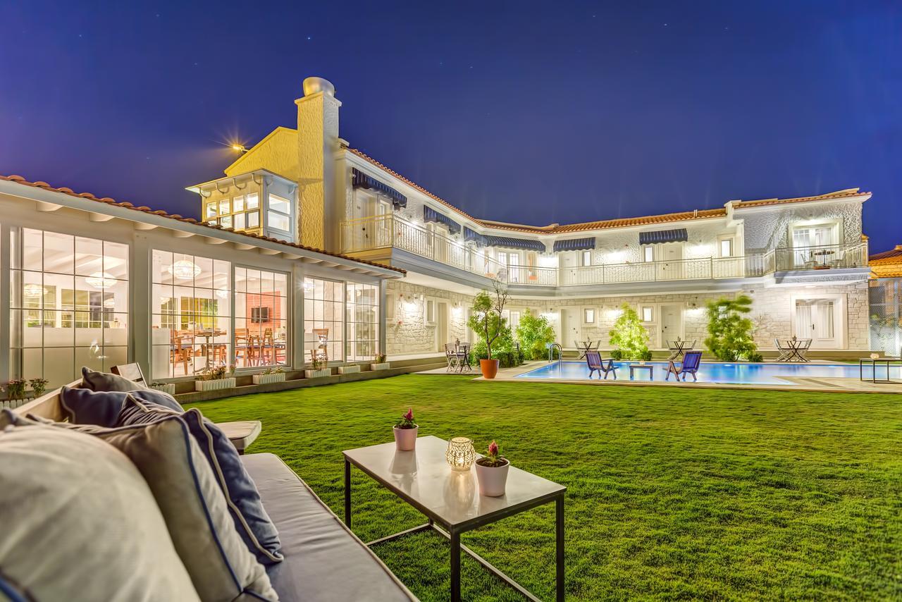Levin Hotel Alacatı Bagian luar foto